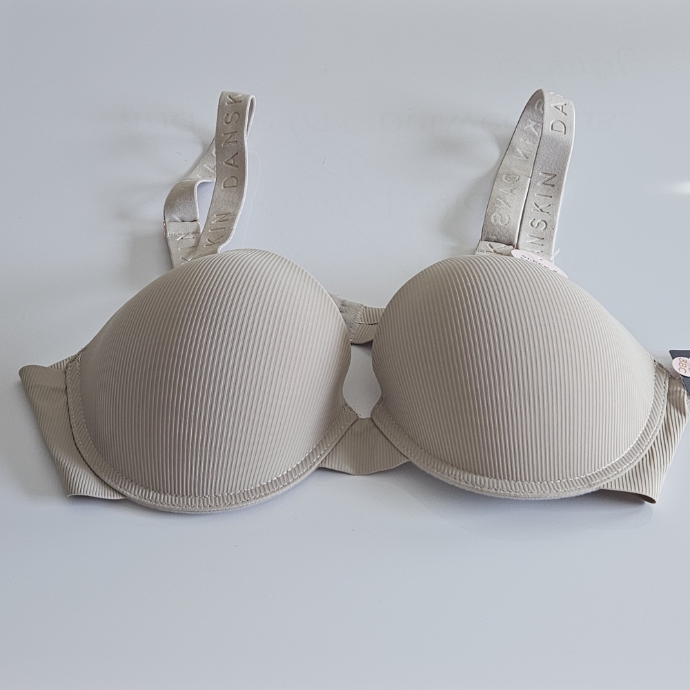 Danskin 38C Sleek and Smooth Ribbed Padded T-Shirt Bra Beige Nude NWT